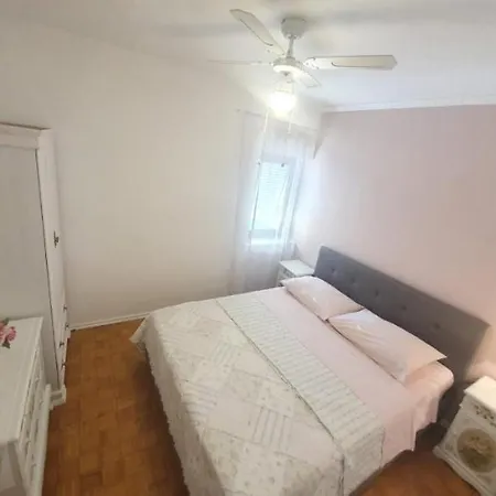 Bellina アパート スプリト